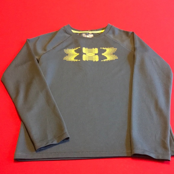 Boys Long Sleeve Under Armour Shirt Size L - Picture 1 of 4